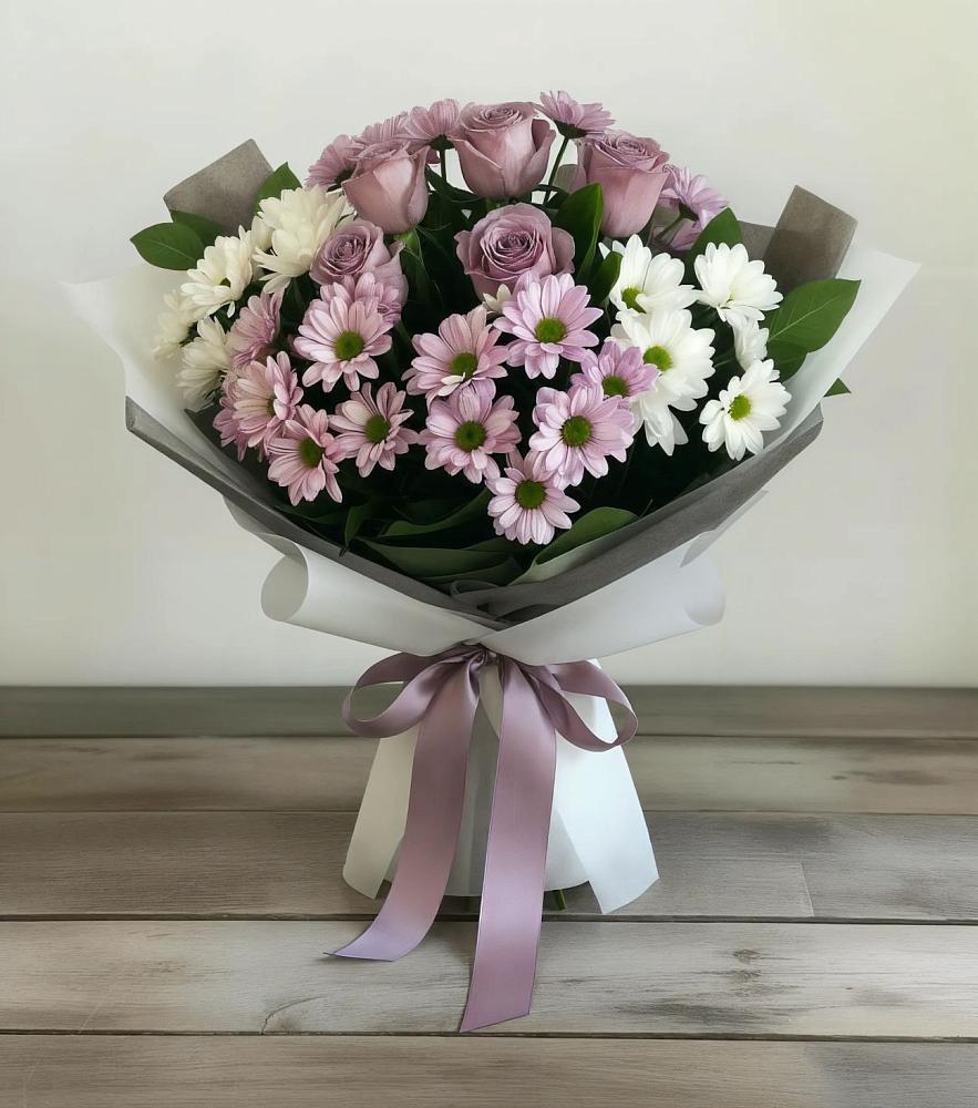 Букет цветов из: Хризантемы и Розы в Юганце