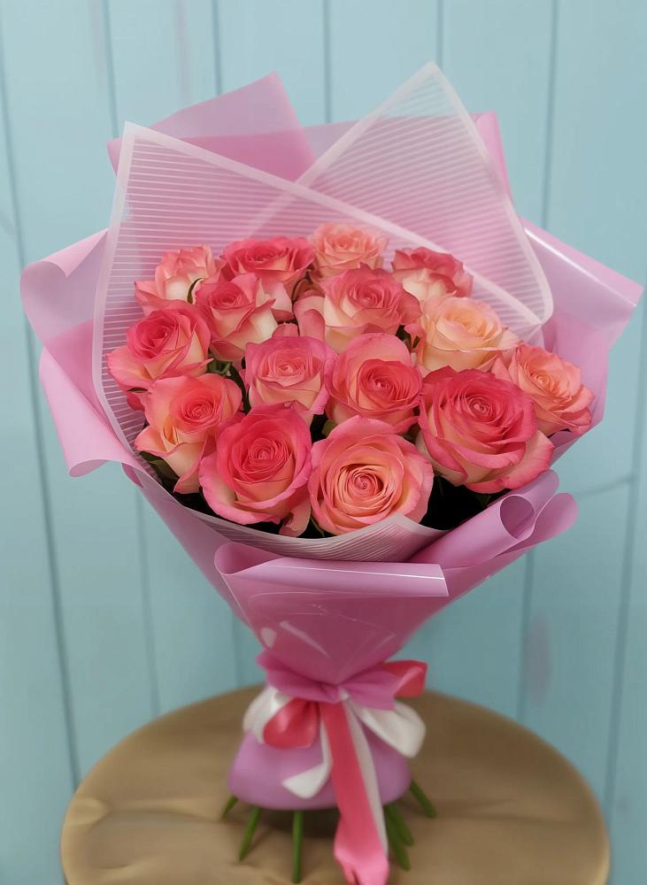 Букет 15 Розовых роз Равель в Юганце