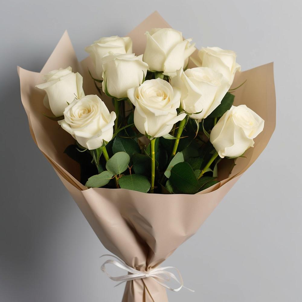 Букет 9 Белых роз Эдлесс Лав в Юганце