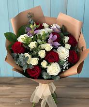 Букет цветов из:  Розы и Альстромерии в Юганце
