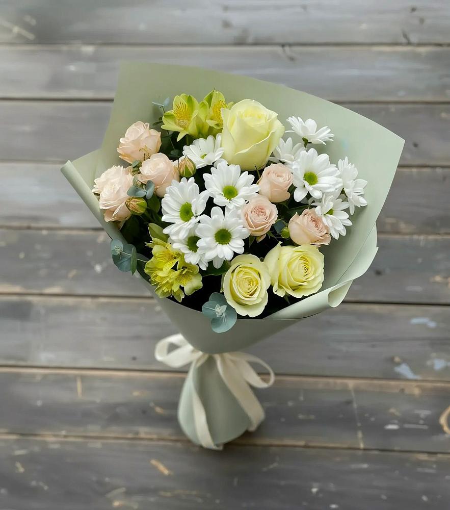 Букет цветов из: Альстромерии, Розы и Хризантемы в Юганце