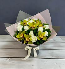 Букет цветов из:  Орхидеи и Розы в Юганце