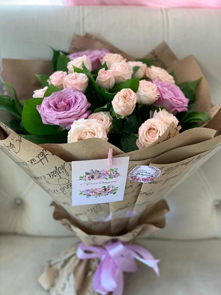 Букет цветов из: Розы в Юганце