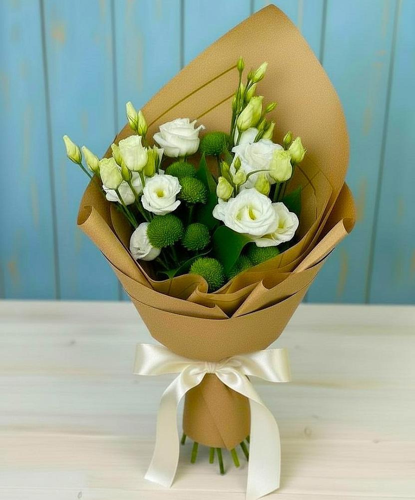 Букет цветов из: Хризантемы и Лизиантусы в Юганце