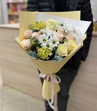 Букет цветов из:  Альстромерии, Розы и Хризантемы #REPLACE_PRED# Юганце