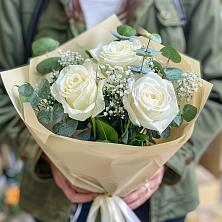 Букет цветов из:  Розы в Юганце