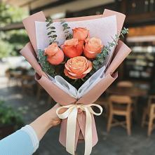 Букет цветов из:  Розы #REPLACE_PRED# Юганце