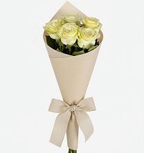 Букет цветов из:  Розы в Юганце