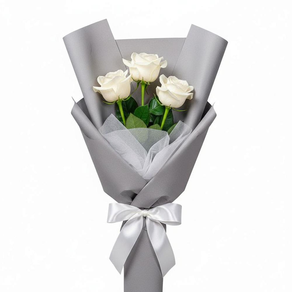 Букет 3 белые розы в Юганце