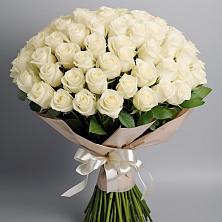 Букет 101 беля роза Белоснежка в Юганце