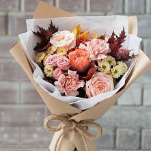 Букет цветов из:  Гвоздики, Хризантемы и Розы в Юганце