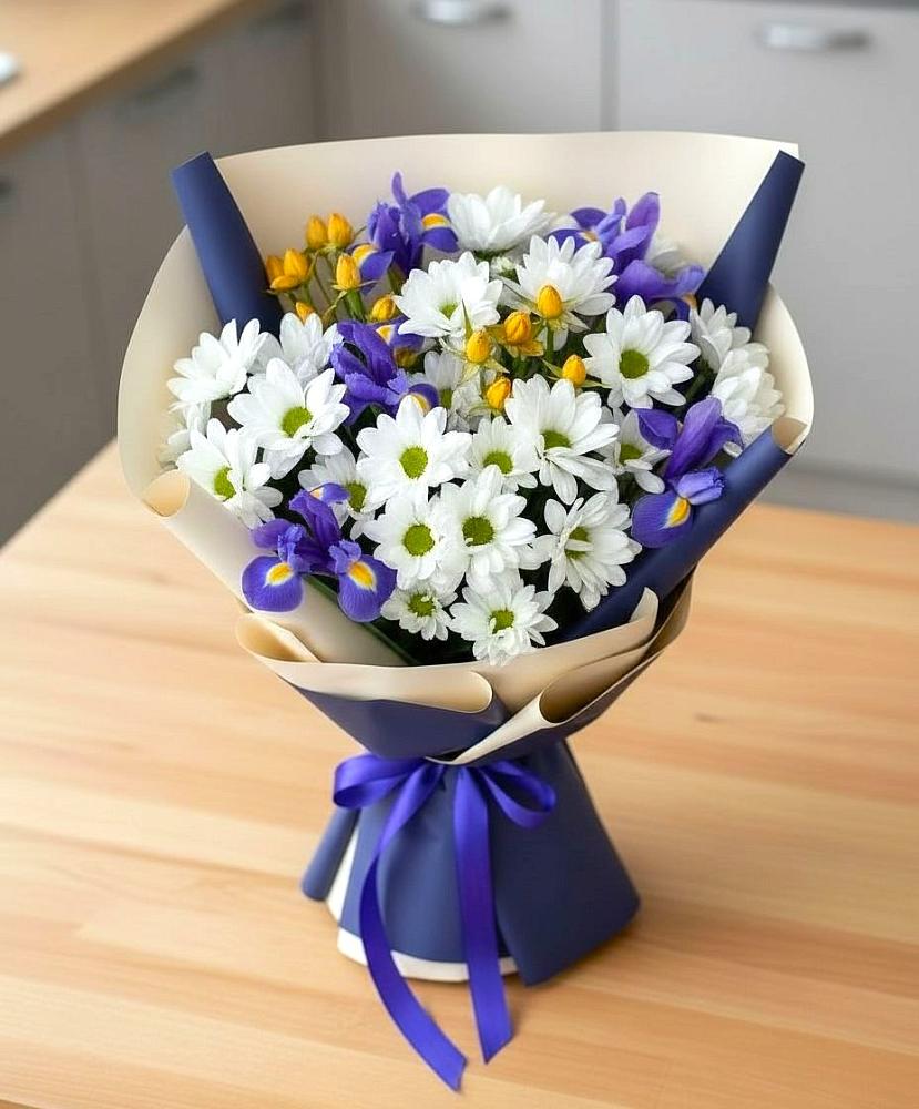 Букет цветов из: Розы, Ирисы и Хризантемы в Юганце