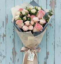 Букет цветов из:  Розы в Юганце