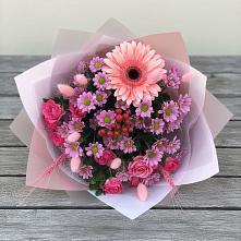 Букет цветов из:  Розы, Герберы и Хризантемы в Юганце