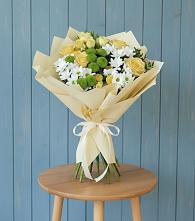 Букет цветов из:  Хризантемы и Розы в Юганце