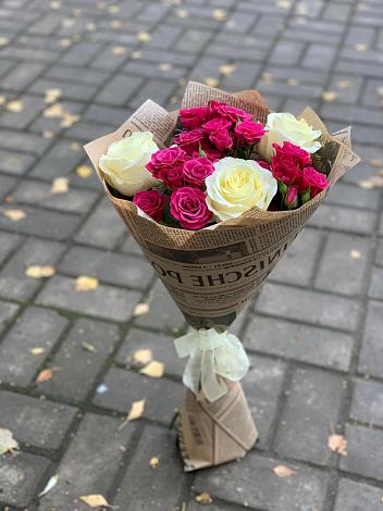 Букет цветов из: Розы в Юганце