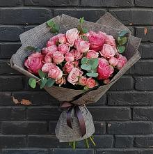 Букет цветов из:  Розы #REPLACE_PRED# Юганце