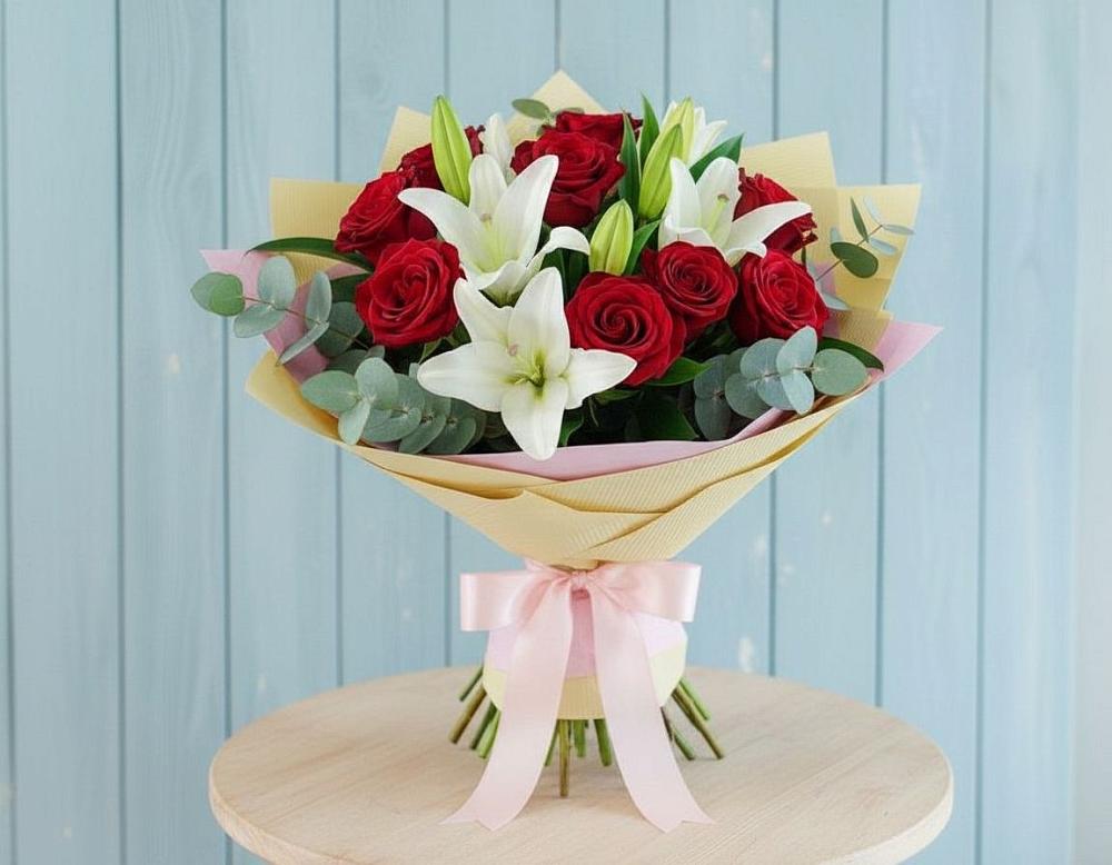 Букет цветов из: Лилии и Розы в Юганце